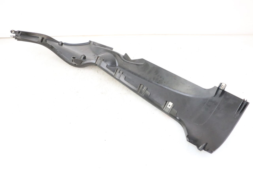 photo de BAS DE CAISSE DROIT PIAGGIO MP3 LT 400 (2007 - 2012) - Autre angle de vue