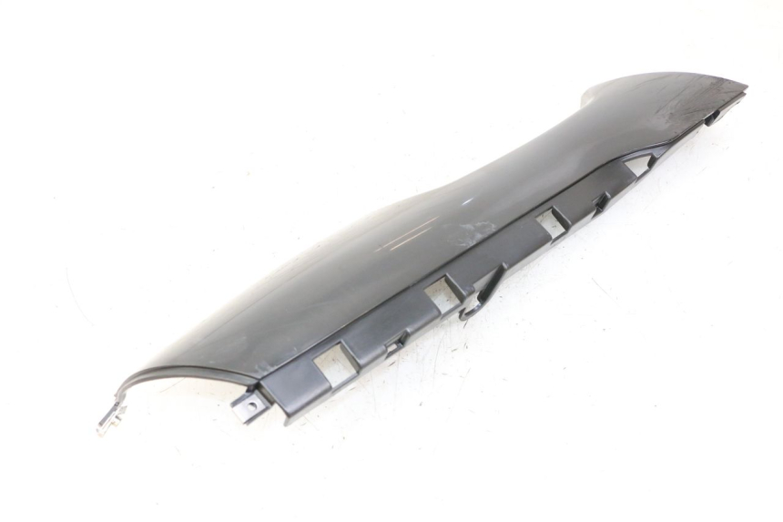 photo de BAS DE CAISSE DROIT PIAGGIO NRG POWER PUREJET 50 (2018 - 2021) - Détail de la pièce