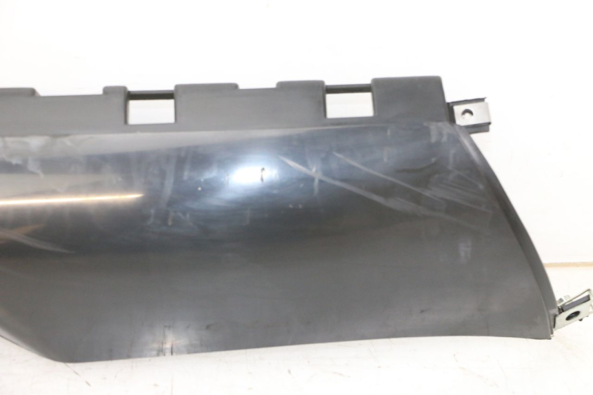 photo de BAS DE CAISSE DROIT PIAGGIO NRG POWER PUREJET 50 (2018 - 2021) - Vue d’ensemble