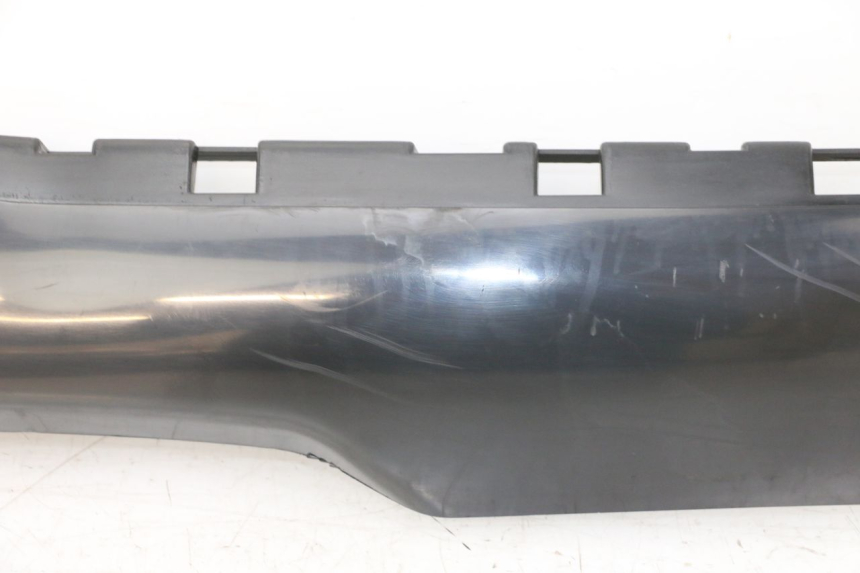 photo de BAS DE CAISSE DROIT PIAGGIO NRG POWER PUREJET 50 (2018 - 2021) - Points de fixation