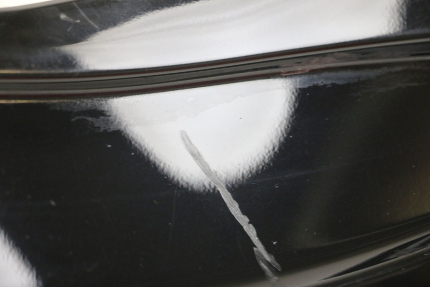 photo de BAS DE CAISSE DROIT DAELIM S3 125 (2010 - 2017) - Détail de la pièce