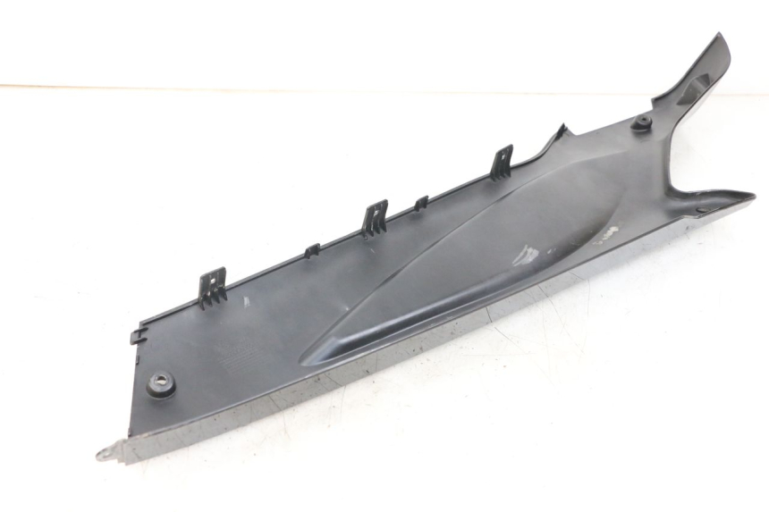 photo de BAS DE CAISSE DROIT DAELIM S3 125 (2010 - 2017) - Points de fixation