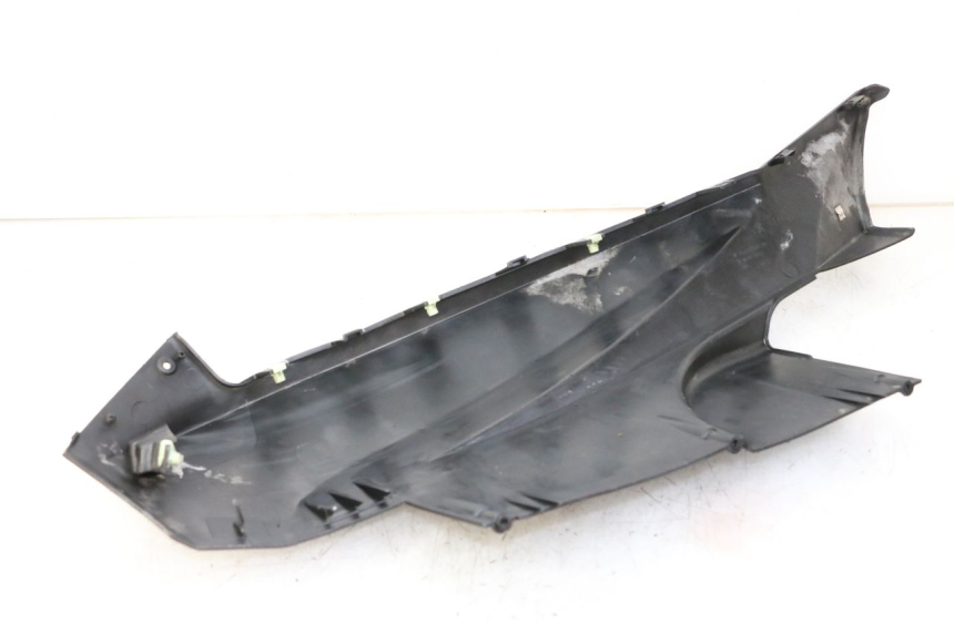 photo de BAS DE CAISSE DROIT PEUGEOT SATELIS 125 (2013 - 2018) - Autre angle de vue