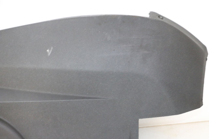 photo de BAS DE CAISSE DROIT PEUGEOT SATELIS 125 (2013 - 2018) - Détails caractéristiques