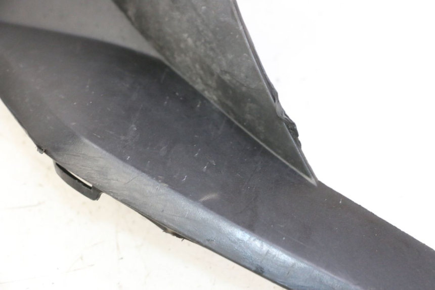 photo de BAS DE CAISSE DROIT PEUGEOT SATELIS 125 (2006 - 2009) - Détail de la pièce