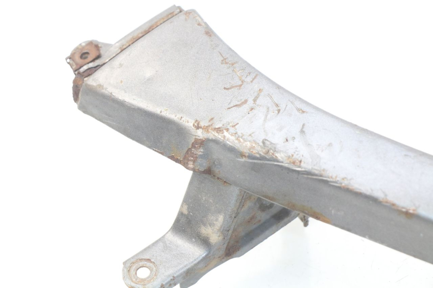 photo de BAS DE CAISSE DROIT PEUGEOT SC 50 (1988 - 1992) - Points de fixation