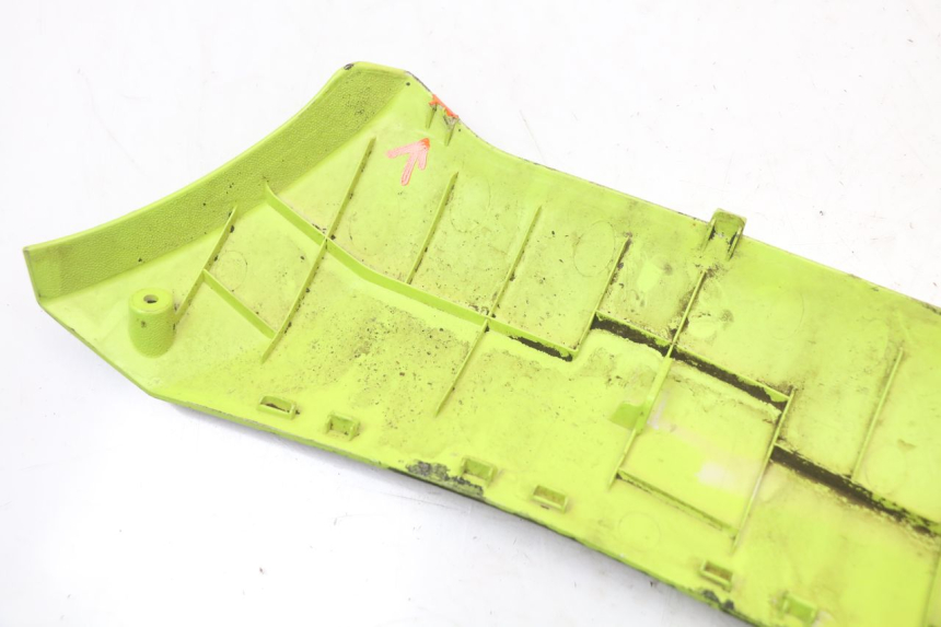 photo de BAS DE CAISSE DROIT PEUGEOT STREETZONE I 2T 50 (2018 - 2020) - État de surface