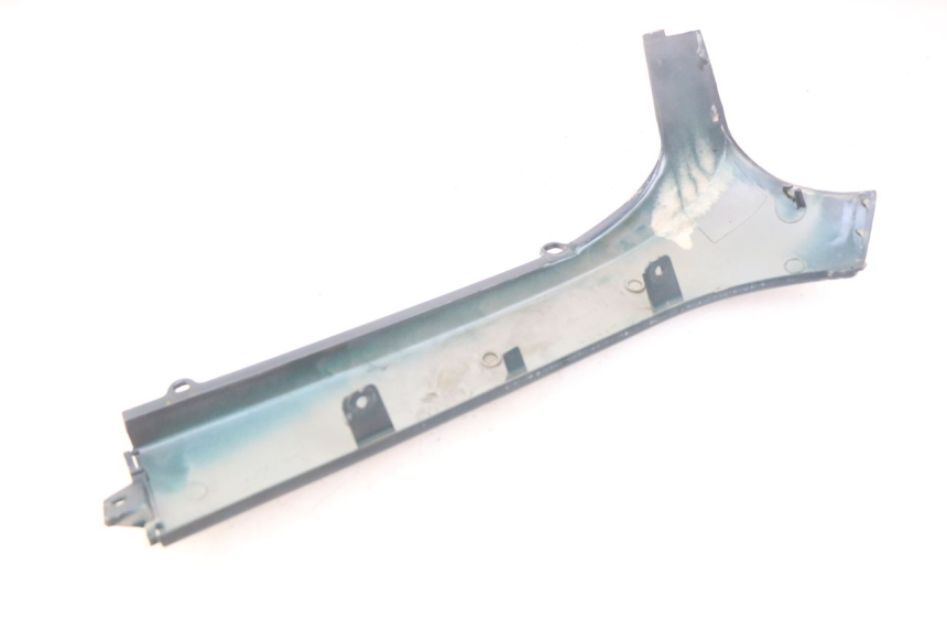 photo de BAS DE CAISSE DROIT PEUGEOT SV 125 (1991 - 1994) - Points de fixation