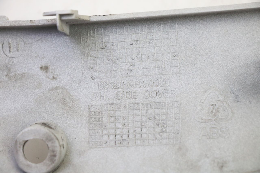 photo de BAS DE CAISSE DROIT PEUGEOT TWEET PRO EFI 4T 50 (2021 - 2022) - Zoom composants