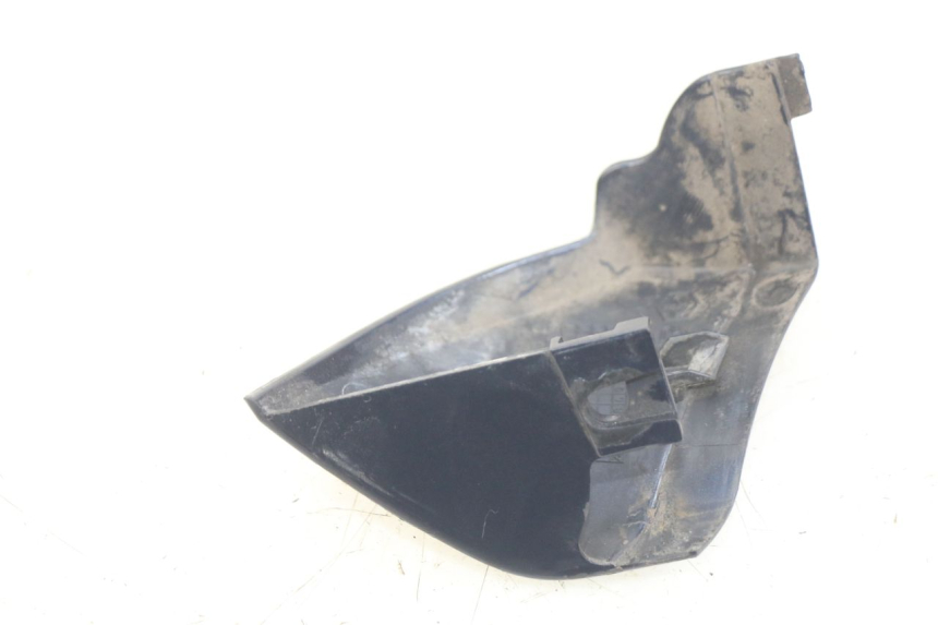 photo de BAS DE CAISSE DROIT PIAGGIO VESPA LXV 125 (2006 - 2009) - Zoom état d’usage