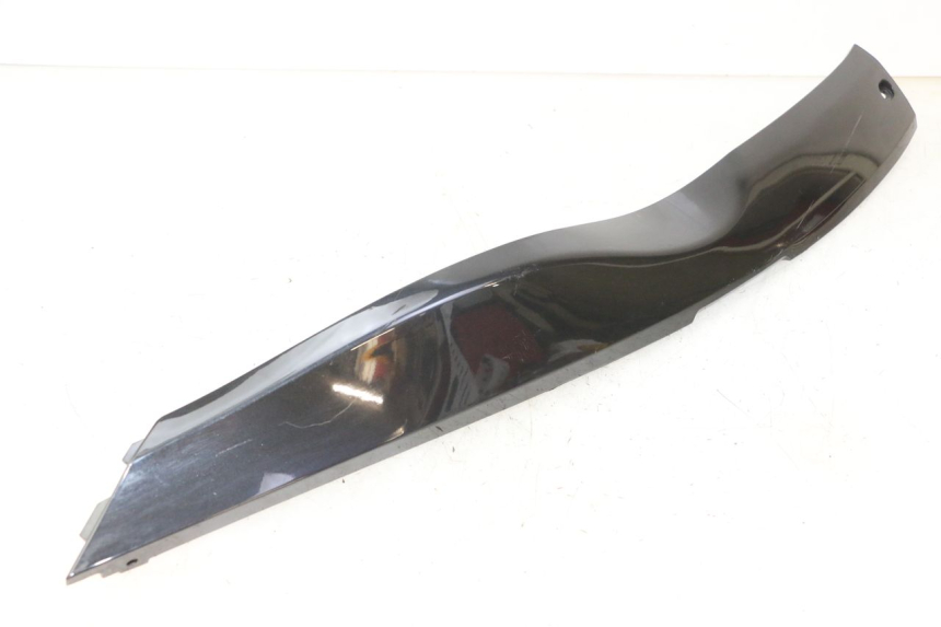 photo de BAS DE CAISSE DROIT MBK WAAP 125 (2008 - 2013) - Gros plan technique