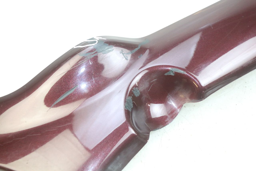 photo de BAS DE CAISSE DROIT PIAGGIO X8 125 (2004 - 2007) - Marquages et références