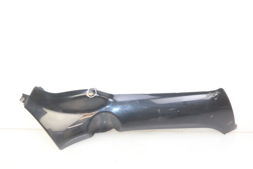 photo de BAS DE CAISSE DROIT PIAGGIO X8 125 (2004 - 2007) - Vue principale