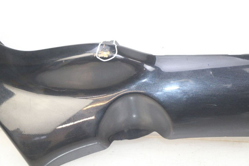 photo de BAS DE CAISSE DROIT PIAGGIO X8 125 (2004 - 2007) - Marquages et références