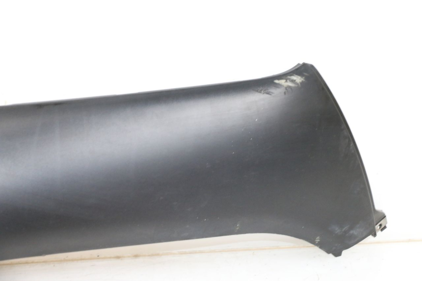 photo de BAS DE CAISSE DROIT PIAGGIO XEVO - X EVO 125 (2007 - 2017) - Points de fixation