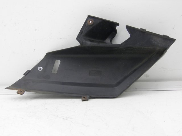 photo de BAS DE CAISSE DROIT YAMAHA XMAX X-MAX 125 (2006 - 2009) - Détail de la pièce