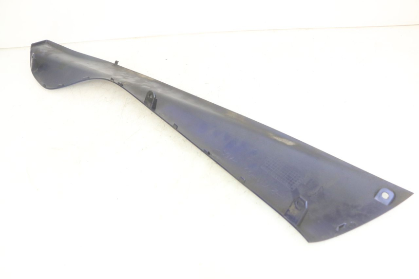 photo de BAS DE CAISSE DROIT YAMAHA YP MAJESTY 400 (2004 - 2008) - Détail de la pièce