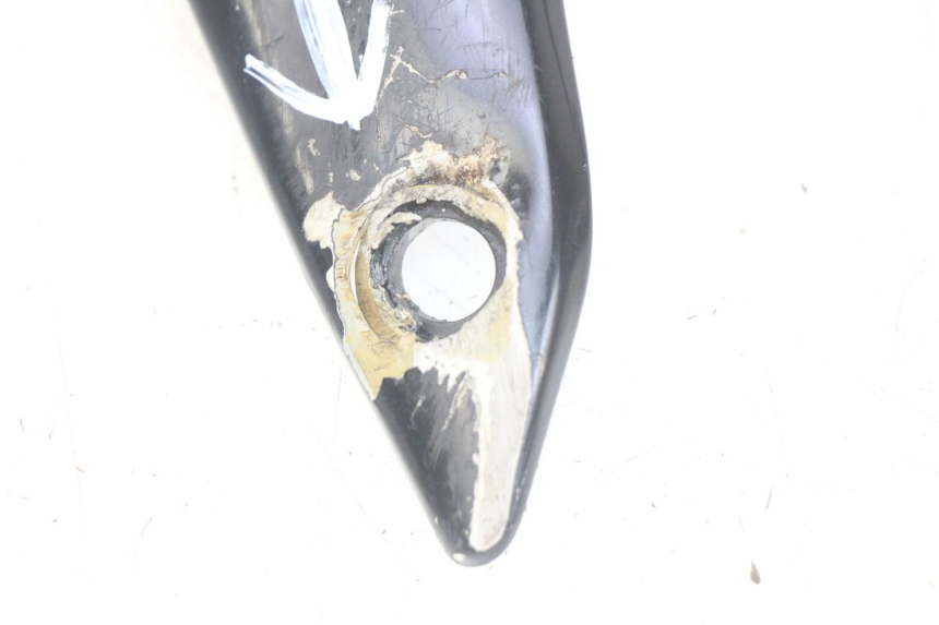 photo de BAS DE CAISSE DROIT YAMAHA YZF R1 1000 (2007 - 2008) - Gros plan technique