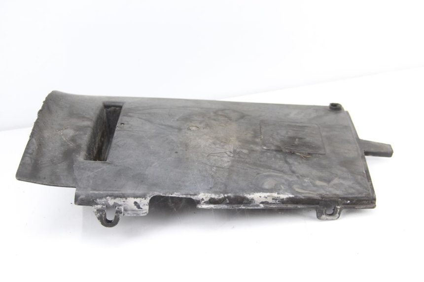 photo de BAS DE CAISSE HONDA FES PANTHEON 125 (2003 - 2007) - Zoom état d’usage