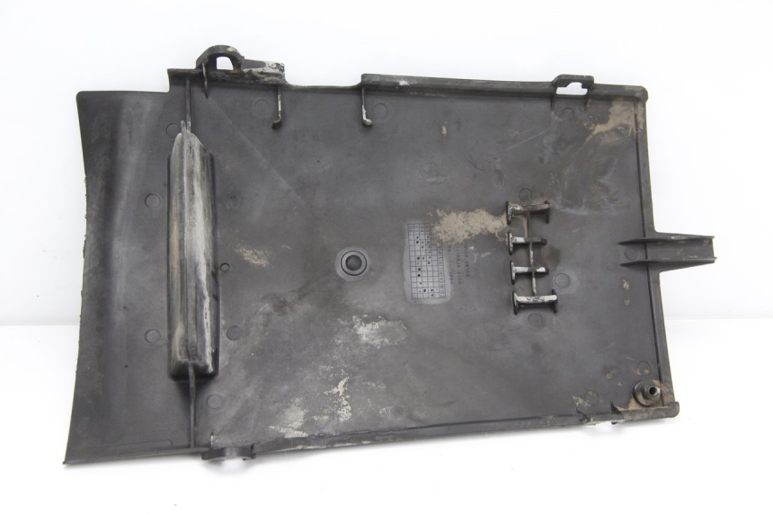 photo de BAS DE CAISSE HONDA FES PANTHEON 125 (2003 - 2007) - Autre angle de vue