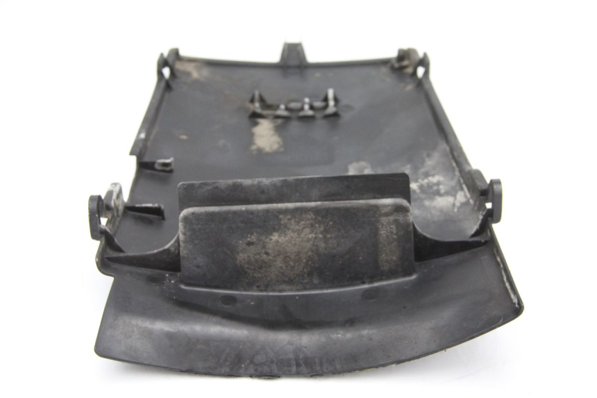 photo de BAS DE CAISSE HONDA FES PANTHEON 125 (2003 - 2007) - Gros plan technique