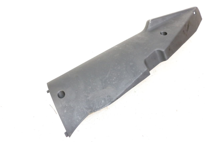 photo de Lower left side panel DAELIM A-FOUR 2T 50 (2005 - 2012) - Gros plan technique