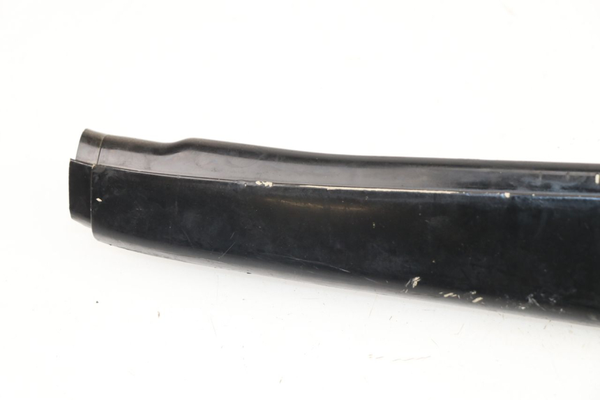 photo de BAS DE CAISSE GAUCHE MBK ACTIVE 80 (1991 - 1995) - Gros plan technique
