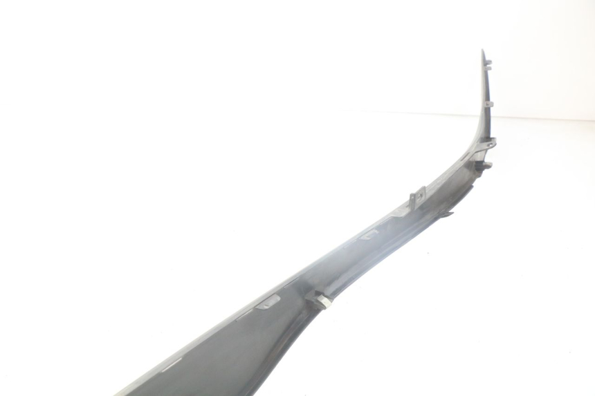 photo de BAS DE CAISSE GAUCHE SUZUKI AN BURGMAN 400 (2006 - 2010) - Zoom état d’usage