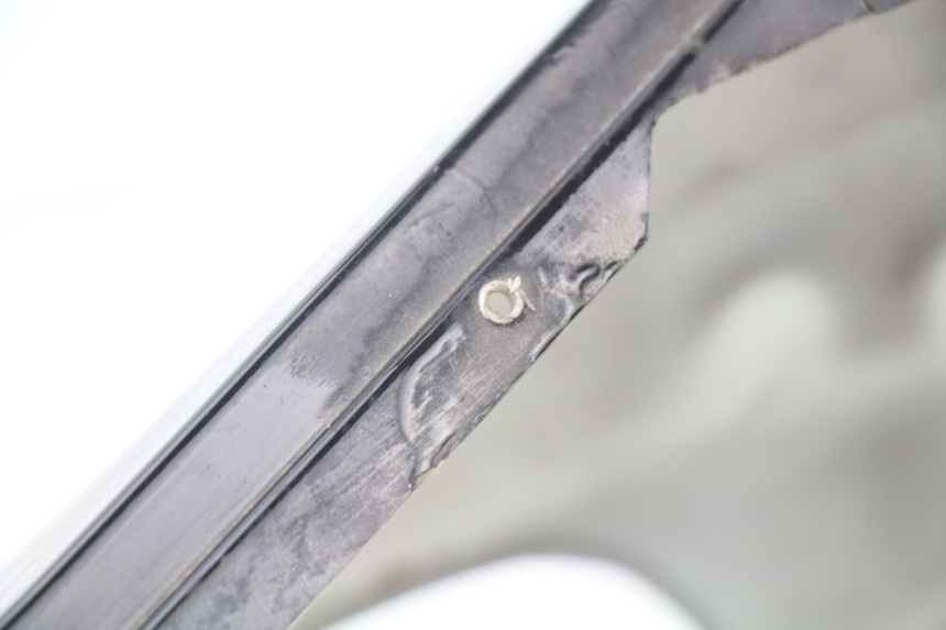 photo de BAS DE CAISSE GAUCHE JONWAY AZTRAL 125 (2008 - 2017) - Gros plan technique