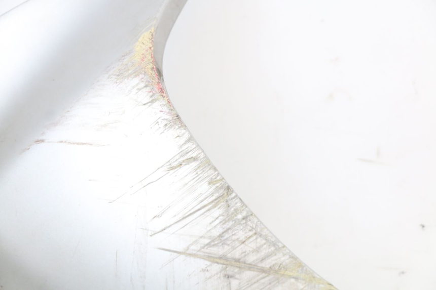 photo de BAS DE CAISSE GAUCHE BMW C1 125 (2000 - 2003) - Zoom état d’usage