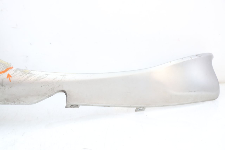 photo de BAS DE CAISSE GAUCHE BMW C1 125 (2000 - 2003) - Gros plan technique