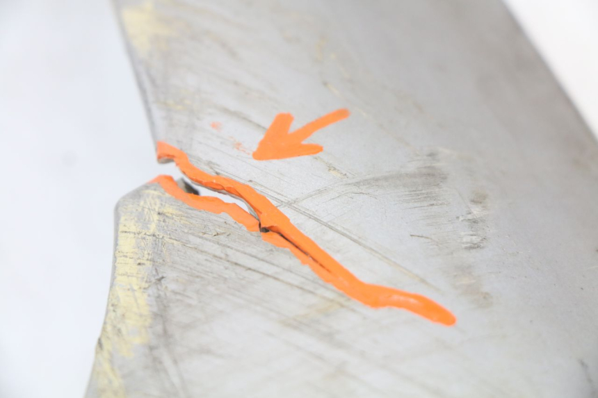 photo de BAS DE CAISSE GAUCHE BMW C1 125 (2000 - 2003) - État de surface