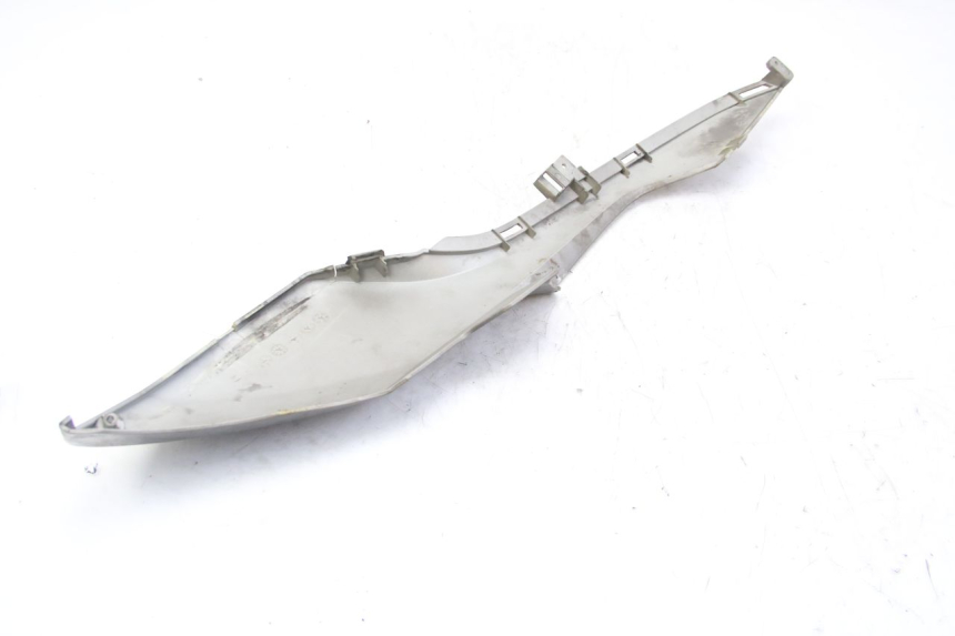 photo de BAS DE CAISSE GAUCHE KYMCO DINK STREET 125 (2009 - 2014) - Autre angle de vue