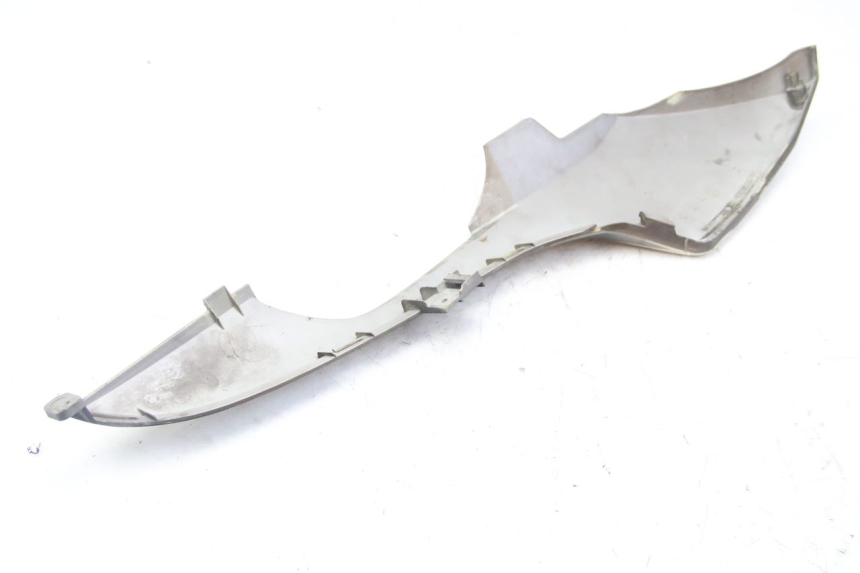 photo de BAS DE CAISSE GAUCHE KYMCO DINK STREET 125 (2009 - 2014) - Vue d’ensemble