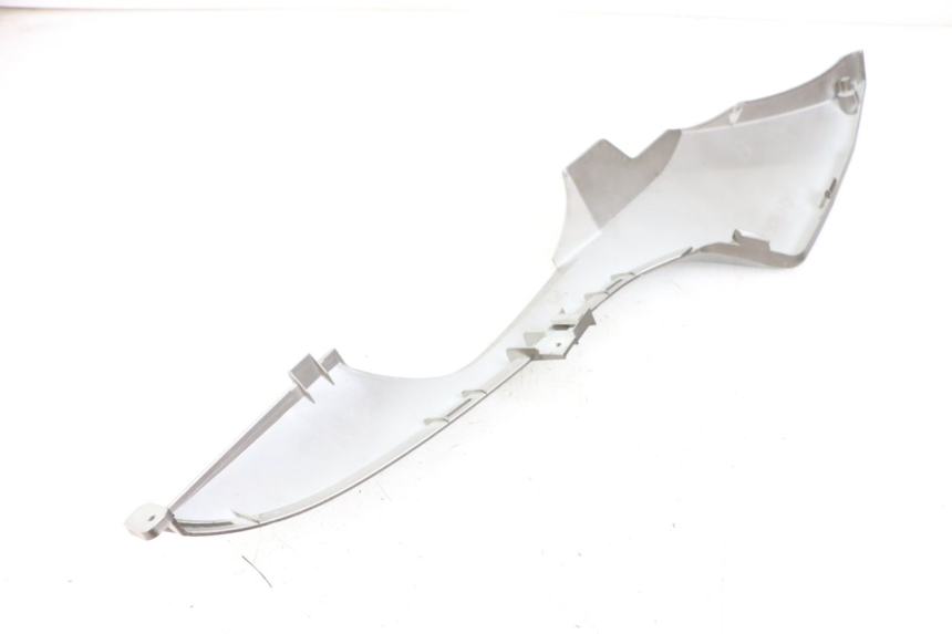 photo de BAS DE CAISSE GAUCHE KYMCO DINK STREET 125 (2009 - 2014) - Autre angle de vue