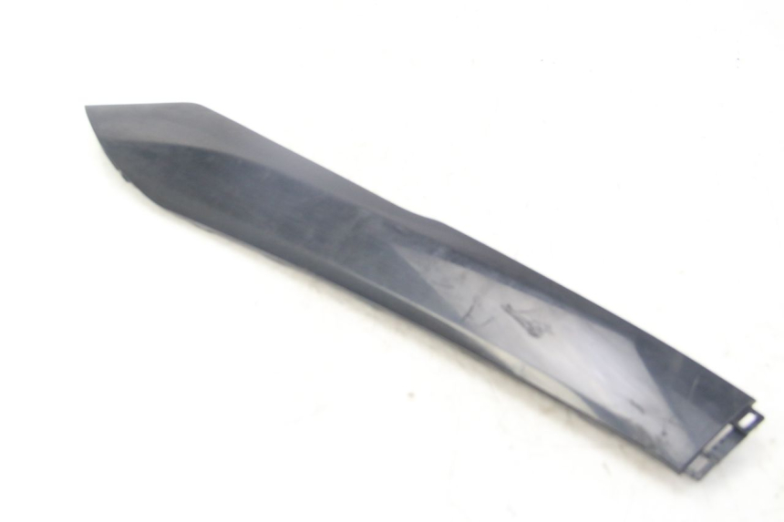 photo de BAS DE CAISSE GAUCHE YAMAHA D'ELIGHT DELIGHT 125 (2017 - 2020) - Détail de la pièce