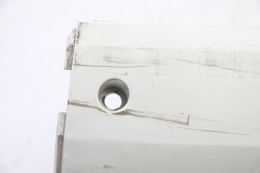 photo de BAS DE CAISSE GAUCHE SYM FIDDLE 3 III 125 (2014 - 2020) - Autre angle de vue