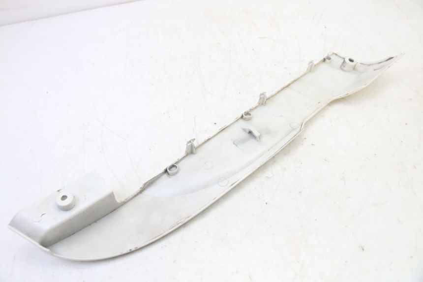 photo de BAS DE CAISSE GAUCHE SYM FIDDLE 3 III 125 (2014 - 2020) - État de surface