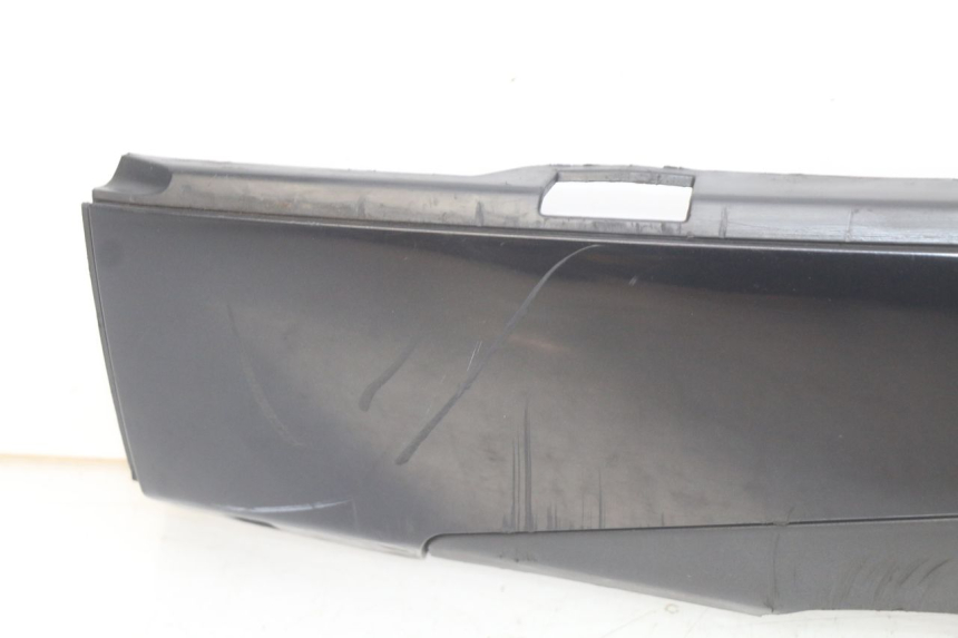 photo de BAS DE CAISSE GAUCHE PIAGGIO FLY 4T 50 (2013 - 2017) - Zoom composants