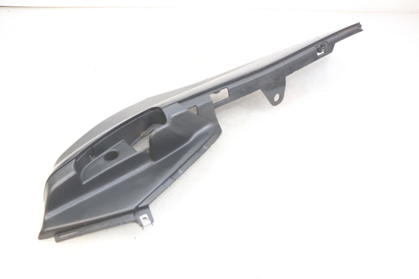 photo de BAS DE CAISSE GAUCHE PIAGGIO FLY 4T 50 (2013 - 2017) - Vue d’ensemble