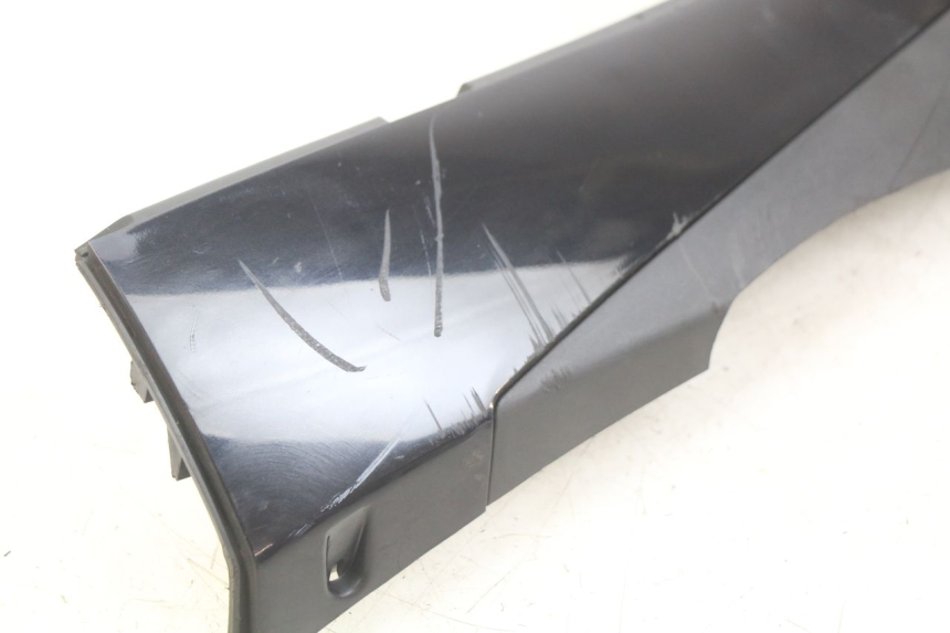 photo de BAS DE CAISSE GAUCHE PIAGGIO FLY 4T 50 (2013 - 2017) - Pièce contrôlée