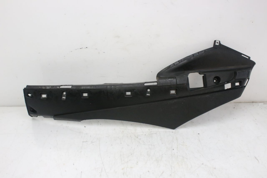 photo de BAS DE CAISSE GAUCHE PIAGGIO FLY 4T 50 (2013 - 2017) - Vue principale