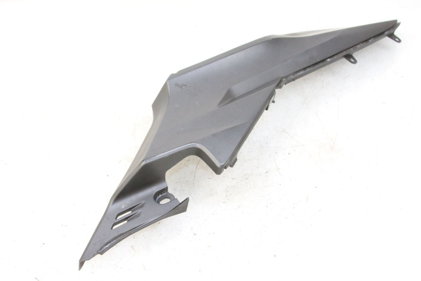 photo de BAS DE CAISSE GAUCHE HONDA FORZA 125 (2015 - 2016) - Vue d’ensemble