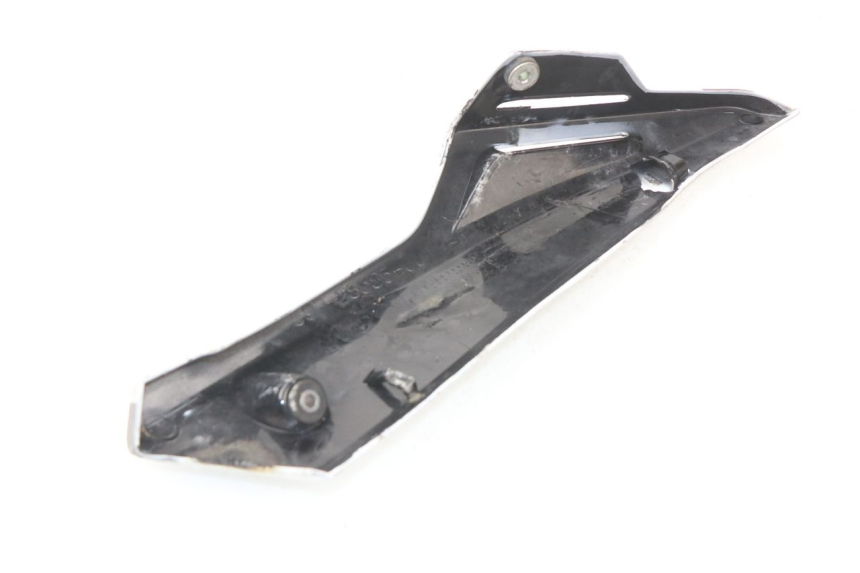 photo de BAS DE CAISSE GAUCHE YAMAHA FZ8 800 (2010 - 2016) - Détail de la pièce