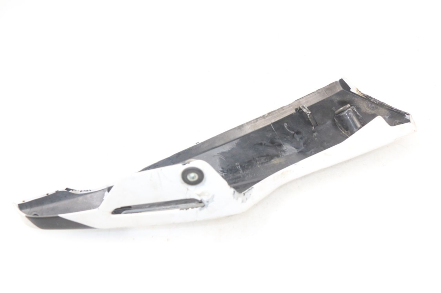 photo de BAS DE CAISSE GAUCHE YAMAHA FZ8 800 (2010 - 2016) - Autre angle de vue