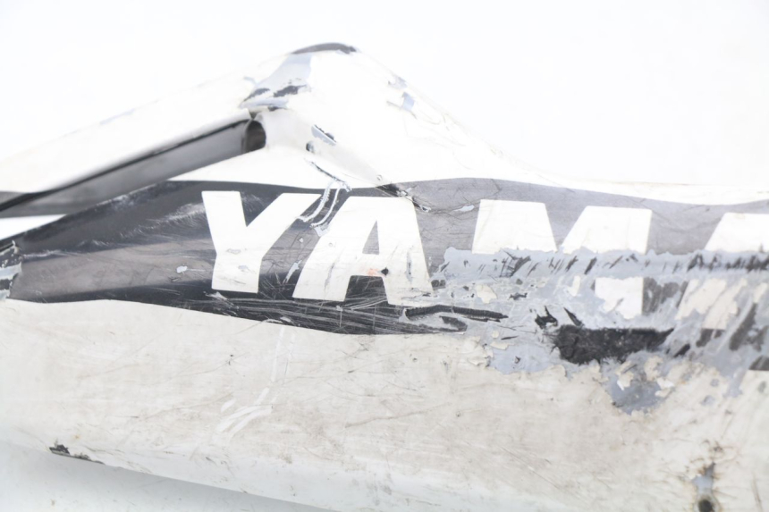 photo de BAS DE CAISSE GAUCHE YAMAHA FZ8 800 (2010 - 2016) - Marquages et références