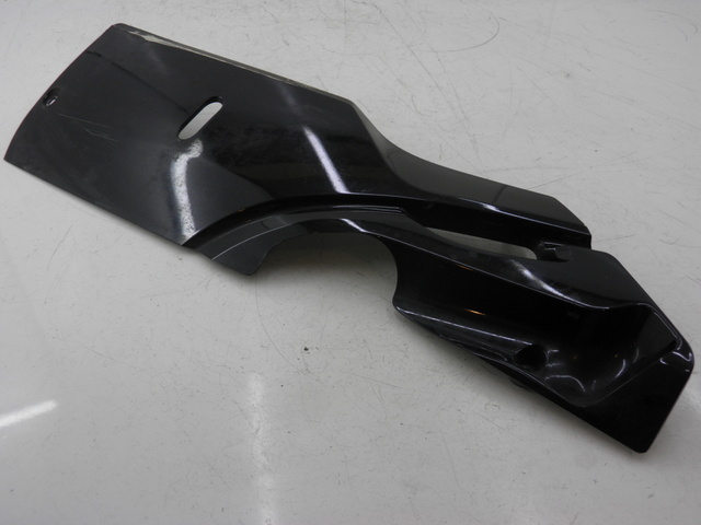 photo de BAS DE CAISSE GAUCHE HONDA FES PANTHEON 125 (2003 - 2007) - Vue principale