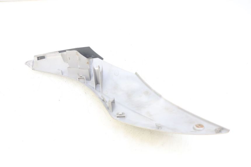 photo de BAS DE CAISSE GAUCHE YAMAHA HW XENTER 125 (2011 - 2017) - Zoom état d’usage