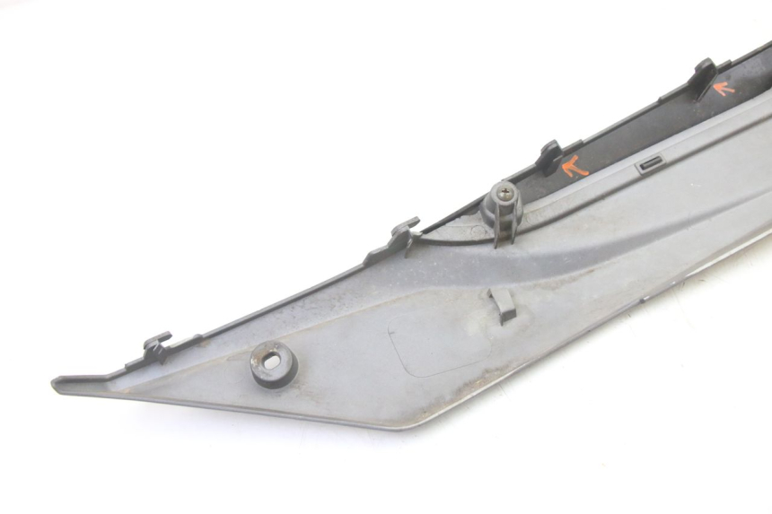 photo de BAS DE CAISSE GAUCHE SYM JET 14 4T 50 (2018 - 2022) - Vue d’ensemble