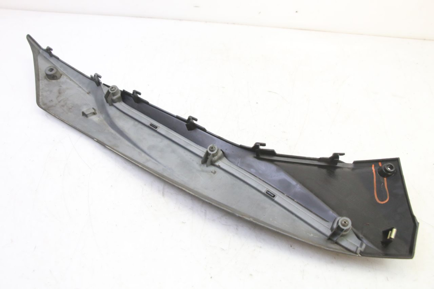 photo de BAS DE CAISSE GAUCHE SYM JET 14 4T 50 (2018 - 2022) - Points de fixation